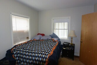 56 Westminster Ave, Unit #house in Watertown, MA - Foto de edificio - Building Photo
