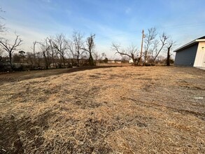 3805 Creswell Dr in Joplin, MO - Building Photo - Building Photo