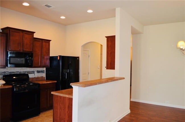 7931 Bluefin Trail in Union City, GA - Building Photo - Building Photo