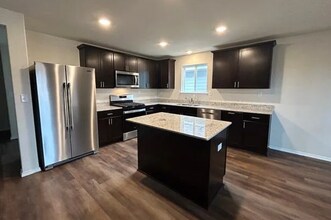 13723 Redtail Lndg in San Antonio, TX - Building Photo - Building Photo