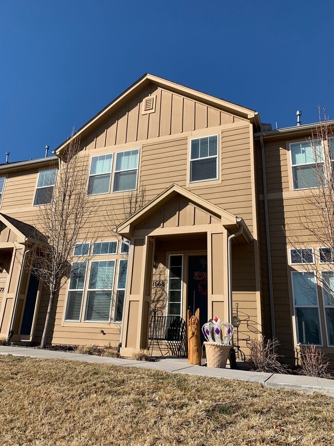 1668 Cherokee Mountain Cir in Castle Rock, CO - Building Photo - Building Photo