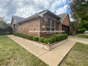 320 Eastland Dr in Lewisville, TX - Building Photo - Building Photo