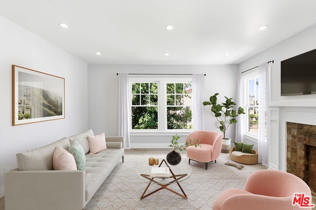 property at 224 N New Hampshire Ave