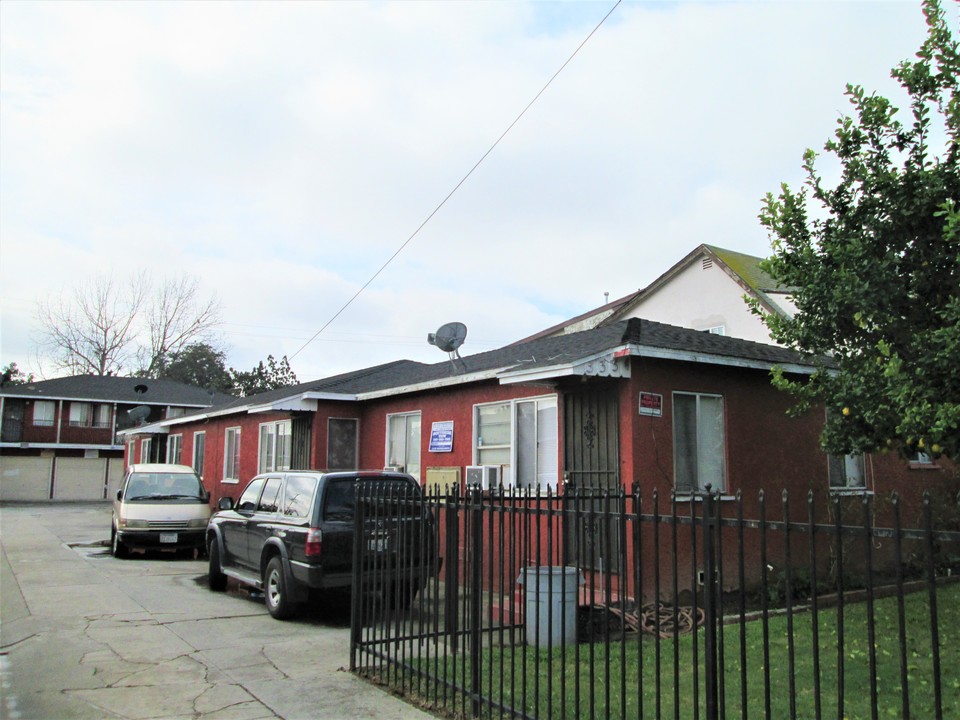 3354 Norton Ave in Lynwood, CA - Building Photo