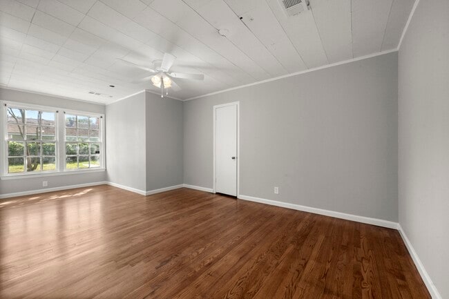 property at 6438 Pinehurst Dr