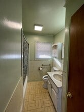 2217 Douglas Hill Dr in Winston-Salem, NC - Building Photo - Building Photo