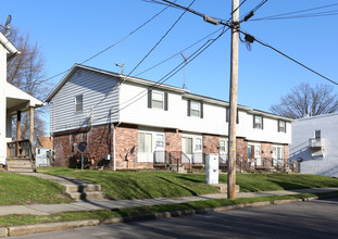 636-644 Sherman St in Akron, OH - Foto de edificio - Building Photo