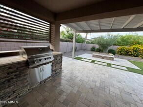 712 W San Carlos Way in Chandler, AZ - Building Photo - Building Photo