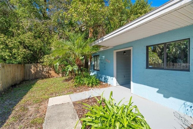 property at 104 Anclote Rd