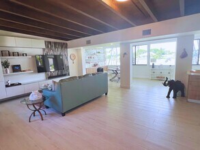 7315 Pine Tree Ln in West Palm Beach, FL - Building Photo - Building Photo