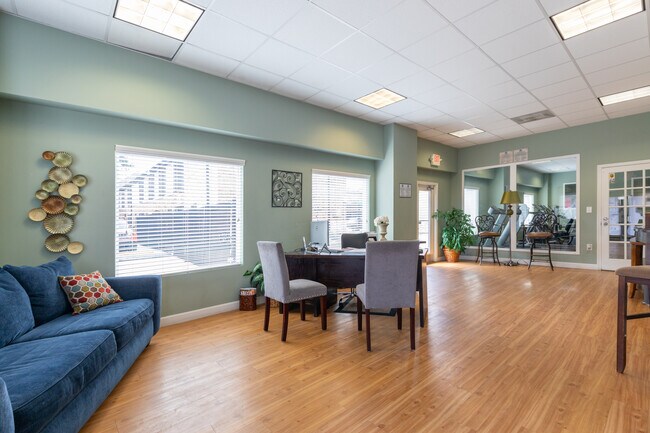 Tiffanys at the Galleria in Houston, TX - Building Photo - Building Photo