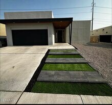 13010 Terrington Ave in El Paso, TX - Building Photo