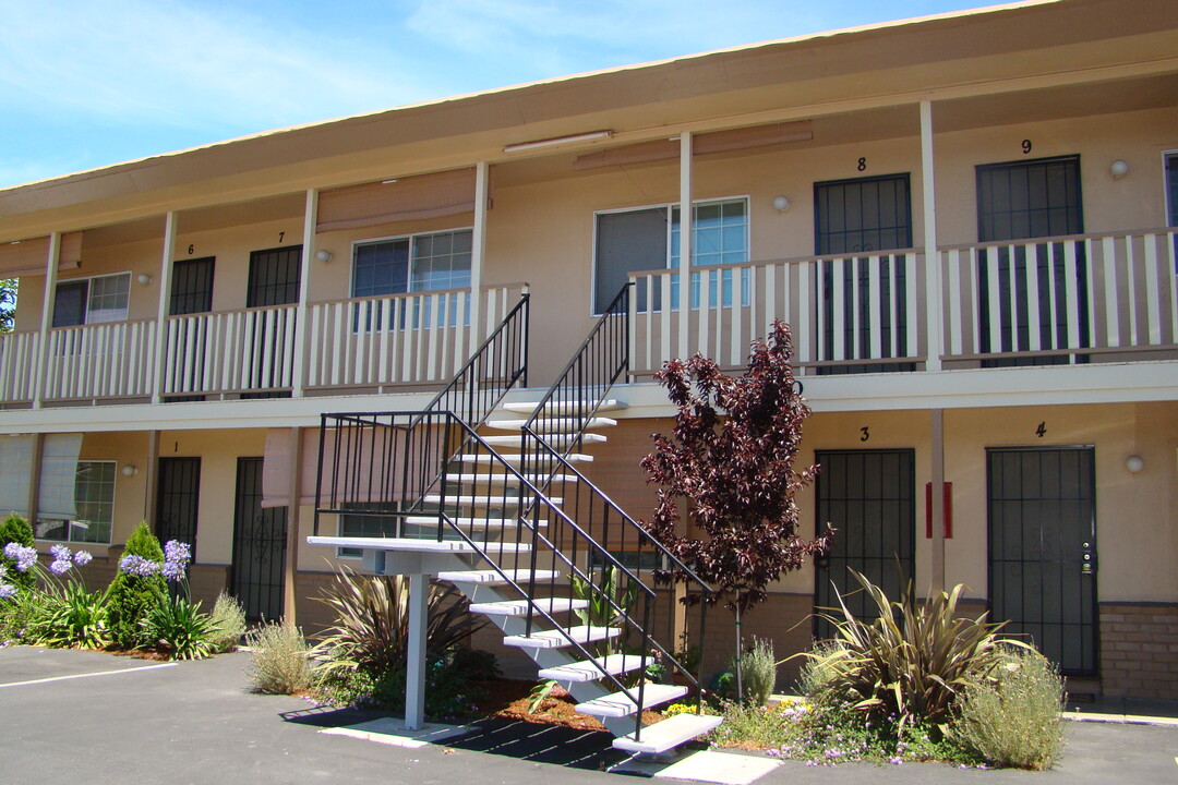 440 N Fair Oaks Ave in Sunnyvale, CA - Building Photo