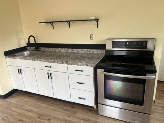 10 Cindy Dr in Nashua, NH - Building Photo - Building Photo