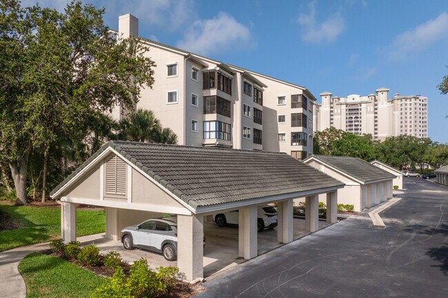 Arbor Trace in Naples, FL - Building Photo - Building Photo