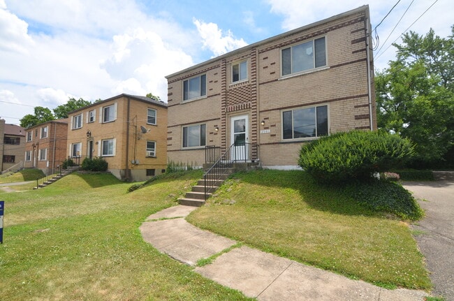 2541 Williams Ave, Unit 1