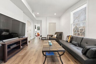 58 Wegman Pkwy in Jersey City, NJ - Building Photo - Building Photo
