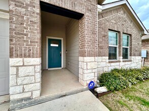 144 Callado Cir in San Marcos, TX - Building Photo - Building Photo