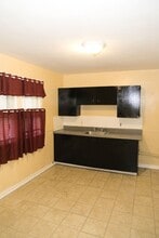 865 Clifford Ave in Rochester, NY - Building Photo - Building Photo