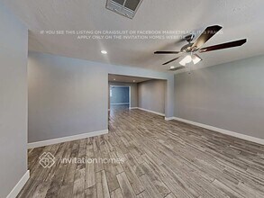 1016 S Siesta Ln in Tempe, AZ - Building Photo - Building Photo