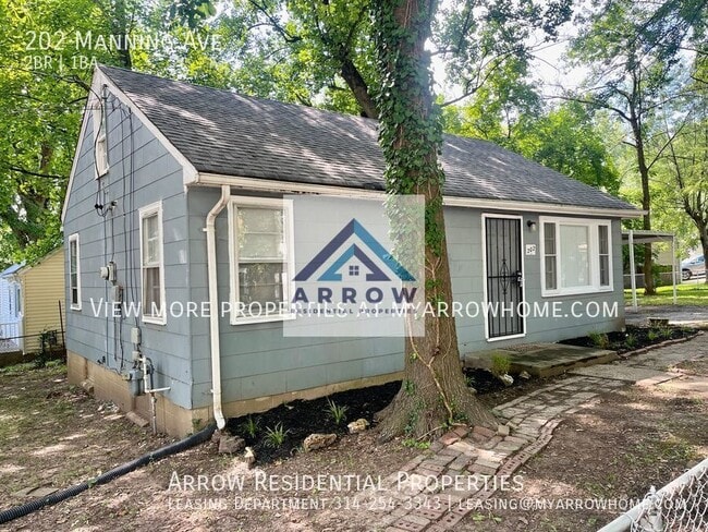202 Manning Ave
