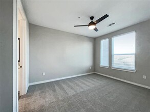 14935 Moonlight Mist Dr in Humble, TX - Foto de edificio - Building Photo