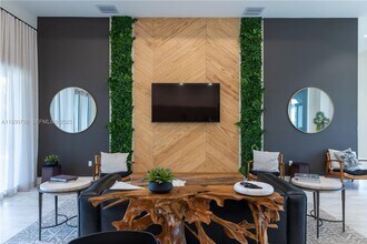 17172 SW 2nd Cir in Pembroke Pines, FL - Building Photo - Building Photo