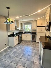 212 NE Madison Cir N in St. Petersburg, FL - Building Photo - Building Photo