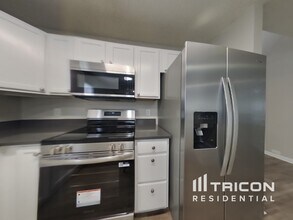 4009 Far West Dr in Charlotte, NC - Building Photo - Building Photo
