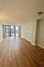 1280 W Peachtree St NW in Atlanta, GA - Building Photo - Building Photo