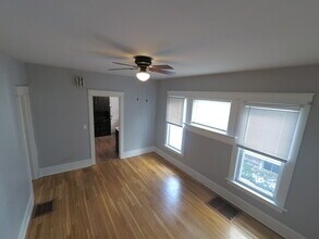 1032 W 30th St, Unit 1032 W 30th in Erie, PA - Building Photo - Building Photo