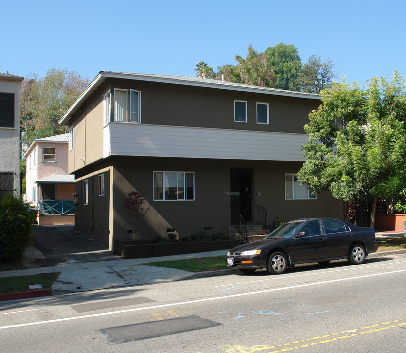 1549-1551 Silver Lake Blvd in Los Angeles, CA - Building Photo