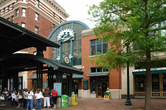 135 S Main St in Memphis, TN - Building Photo - Building Photo