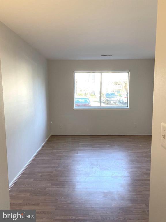 18228 Swiss Cir-Unit -2 in Germantown, MD - Building Photo - Building Photo