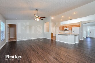 2515 Kumquat Dr in Edgewater, FL - Foto de edificio - Building Photo