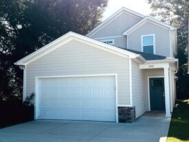200 Cottage Ct in Tallahassee, FL - Building Photo