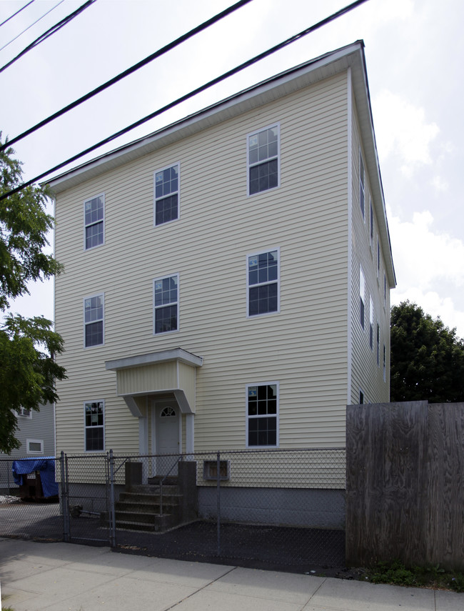 38 Bridgham St in Providence, RI - Building Photo - Building Photo