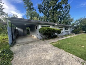 1906 E Maxwell Ln in Bloomington, IN - Building Photo - Building Photo