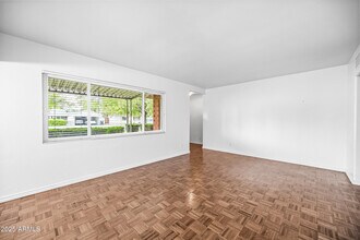 4039 E Cambridge Ave in Phoenix, AZ - Building Photo - Building Photo