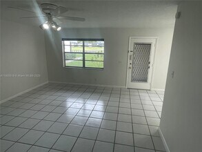485 Flanders K in Delray Beach, FL - Building Photo - Building Photo