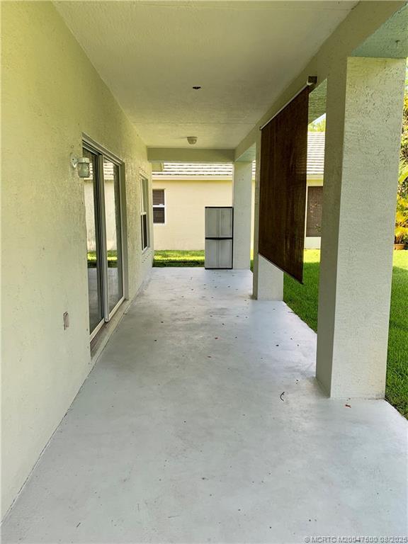 property at 481 SW Talquin Ln