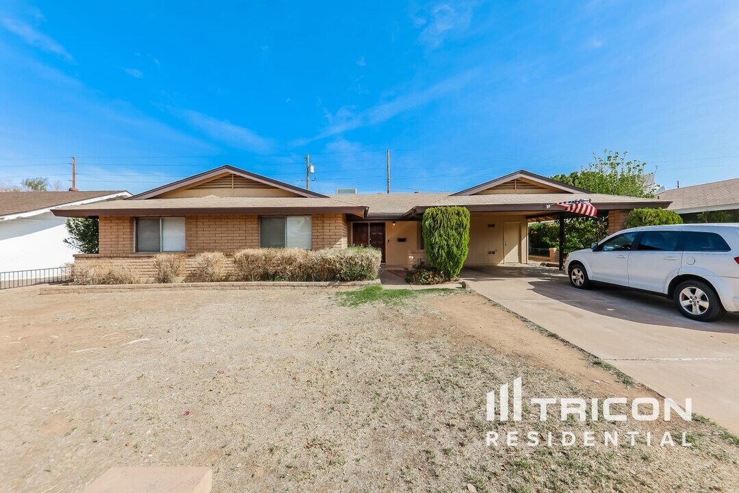 3932 W Lane Ave in Phoenix, AZ - Building Photo