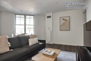 632 Massachusetts Ave in Cambridge, MA - Building Photo