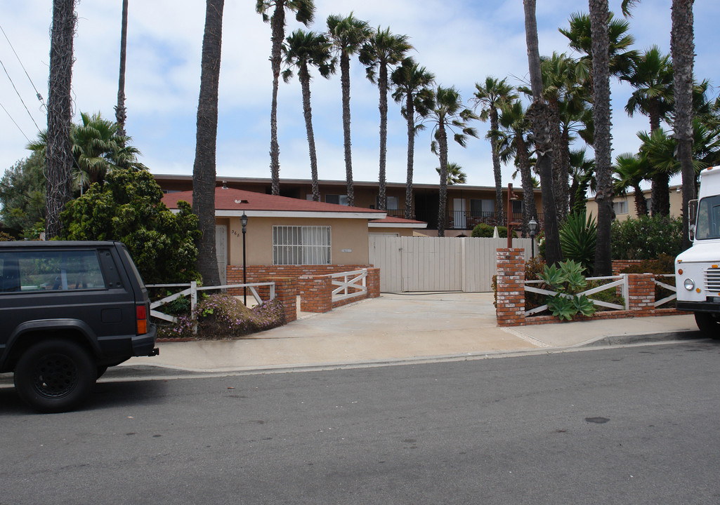 362-368 7Th St in Imperial Beach, CA - Building Photo