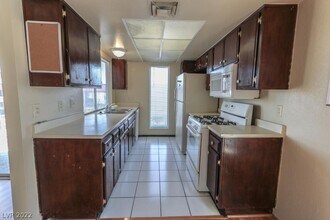 1405 Vegas Valley Dr, Unit 112 in Las Vegas, NV - Foto de edificio - Building Photo