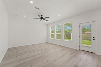 4507 Bradshaw St in Dallas, TX - Building Photo - Building Photo