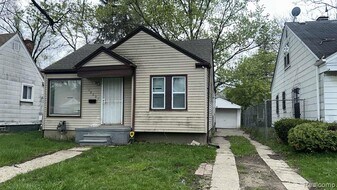 18631 Margareta St in Detroit, MI - Building Photo