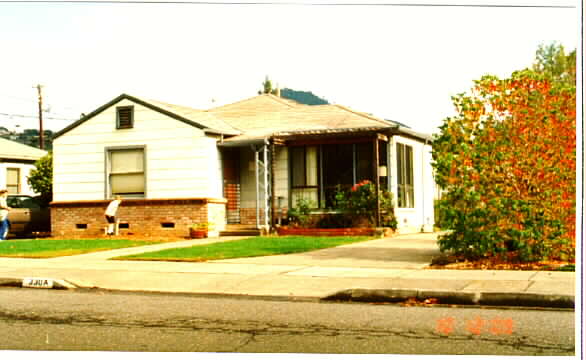 330 2nd St in Healdsburg, CA - Building Photo - Building Photo