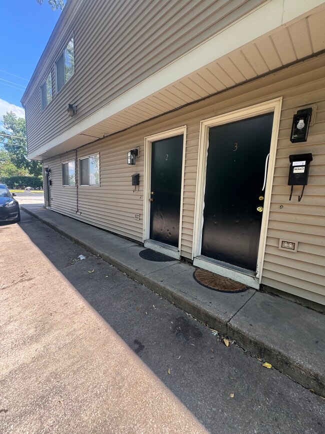 922 Tennessee St, Unit 3-4 in Lawrence, KS - Building Photo - Building Photo