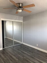 422 Almond Ave in Long Beach, CA - Building Photo - Building Photo